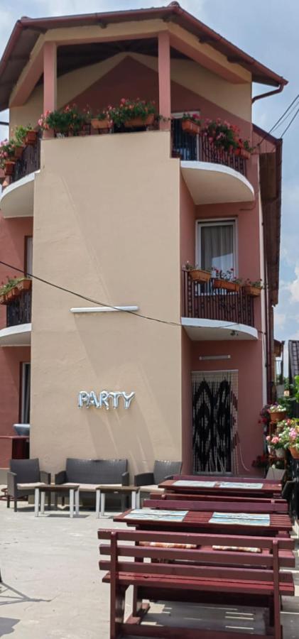 Casa Alexandru Hotel Două Mai Kültér fotó