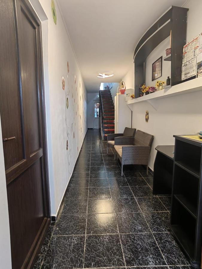 Casa Alexandru Hotel Două Mai Kültér fotó